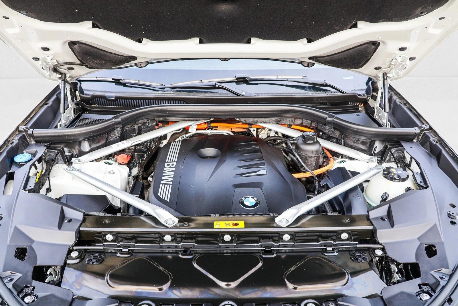 2025 BMW X5 - Image 30