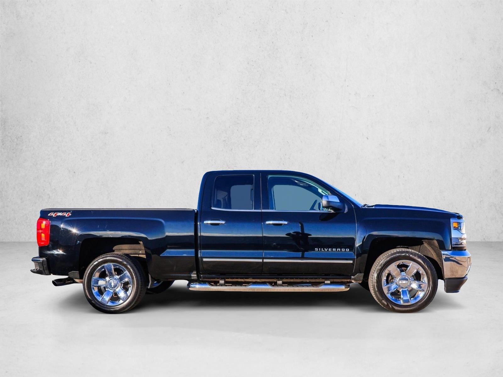 2017 Chevrolet Silverado 1500 LTZ photo 4