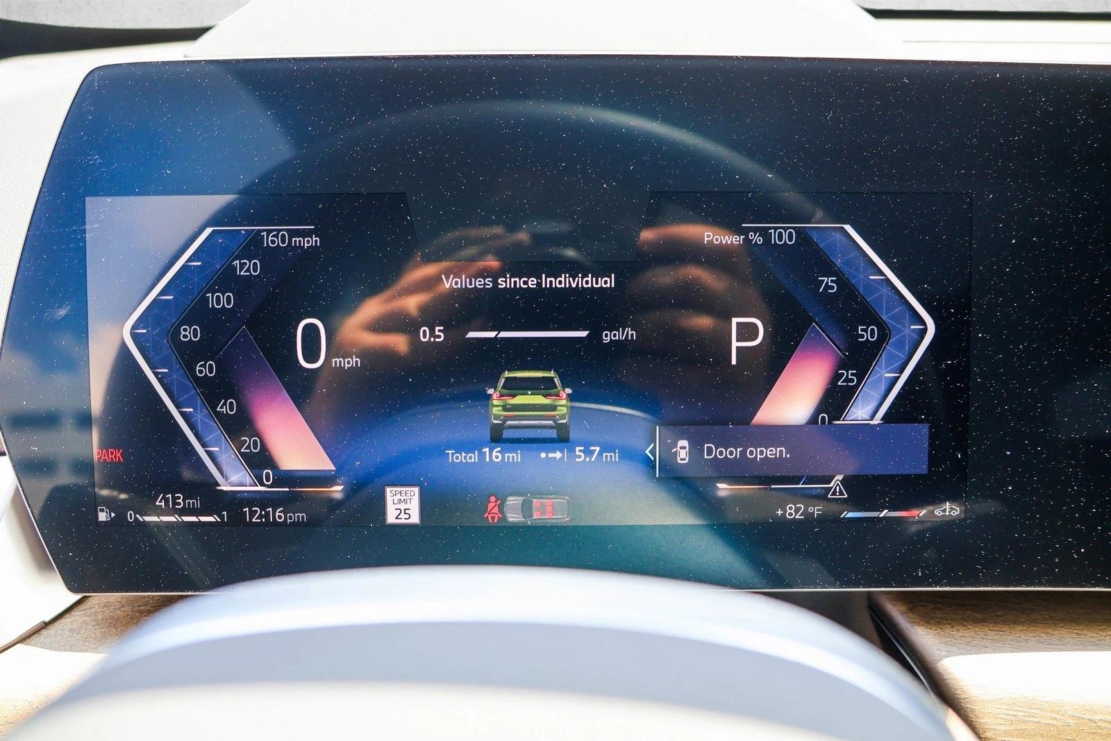 2025 BMW X1 28i - Photo 14