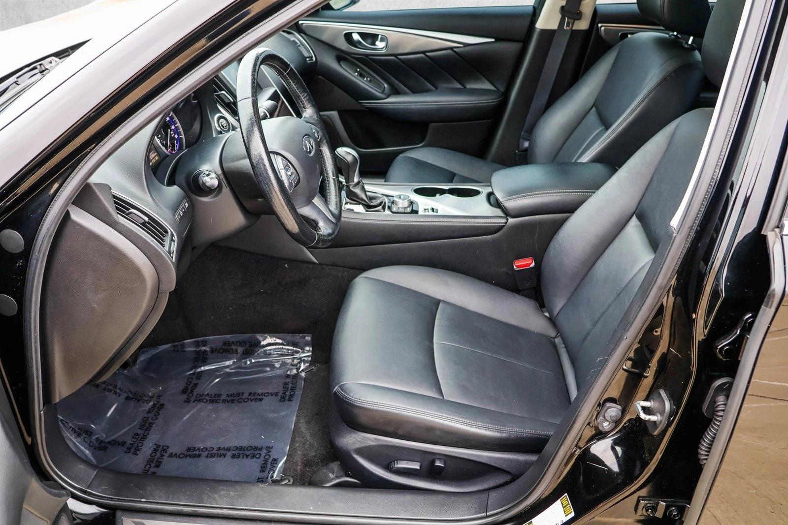 2015 INFINITI Q50 - Image 12