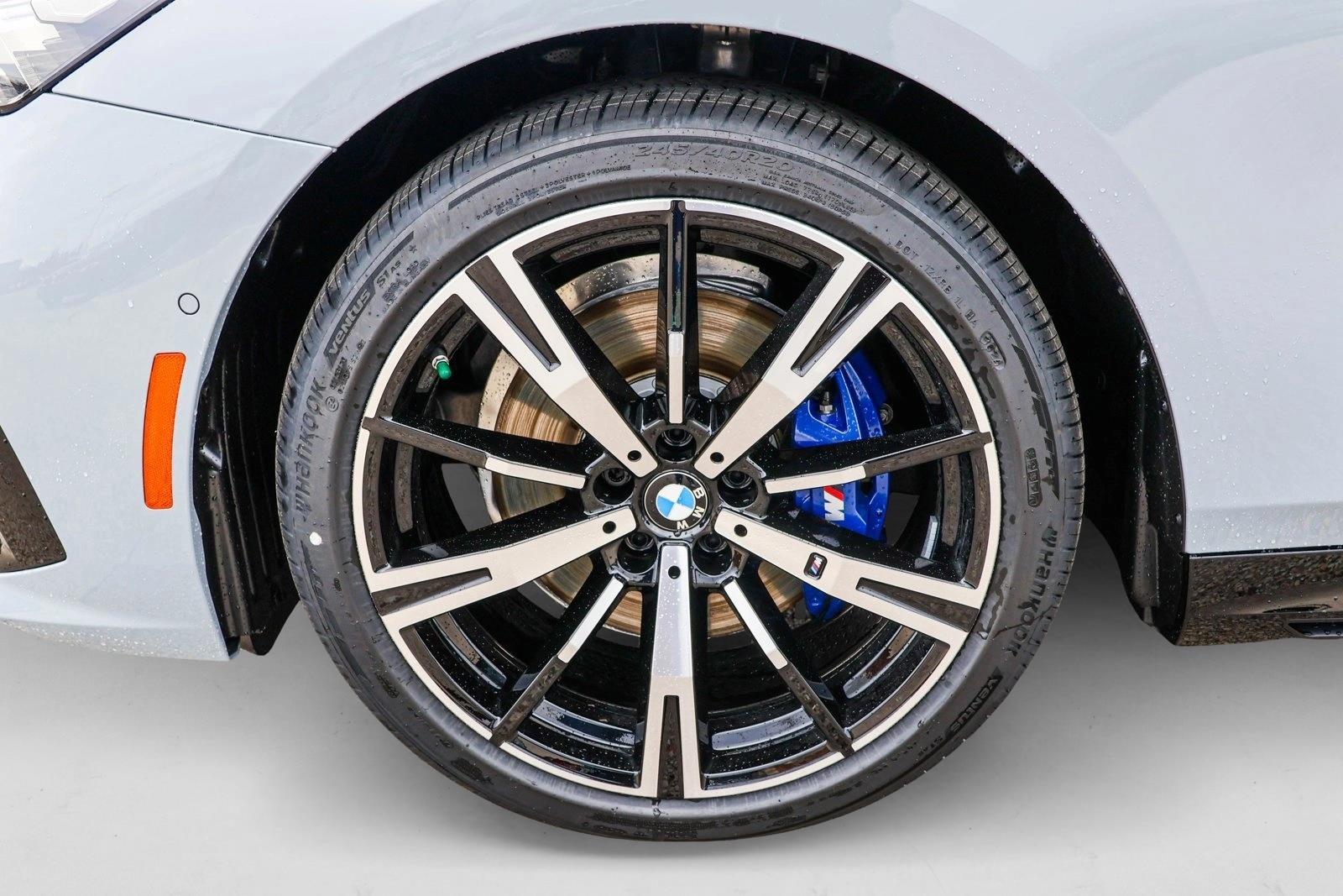 2025 BMW 530I - Image 9