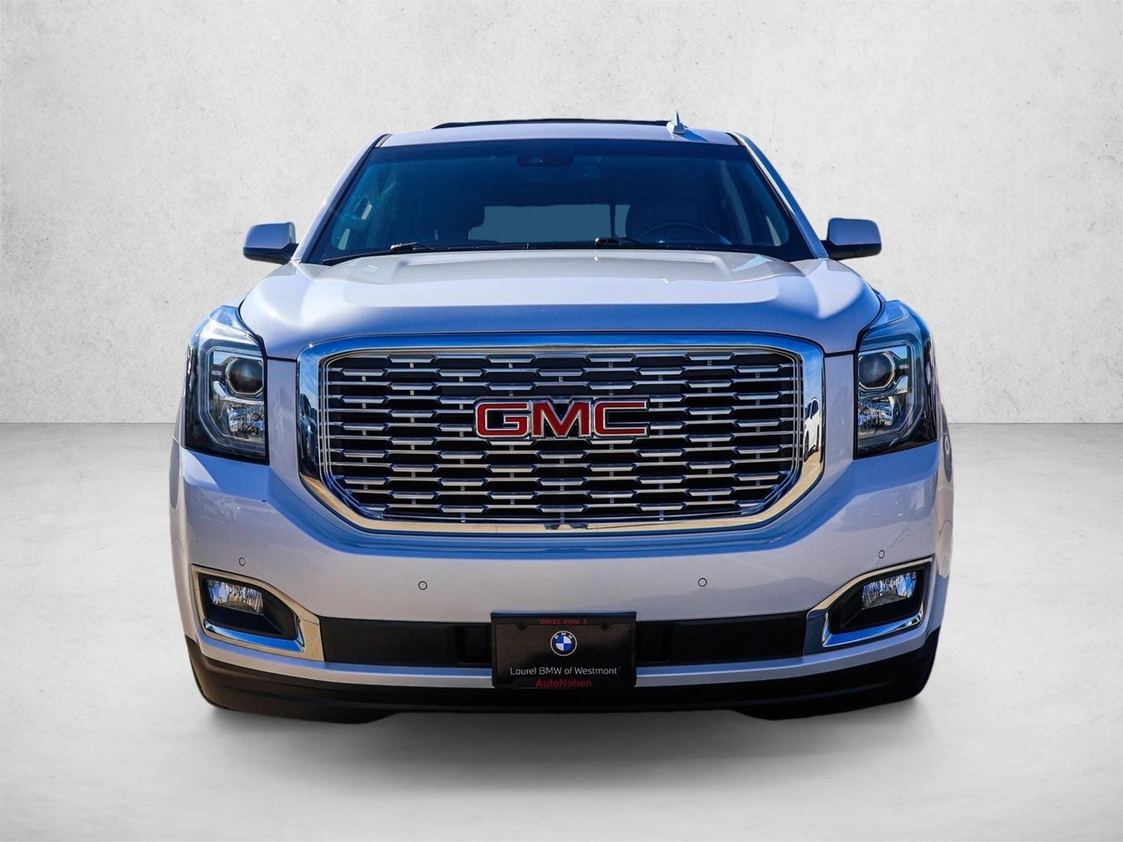 2019 GMC YUKON - Image 2