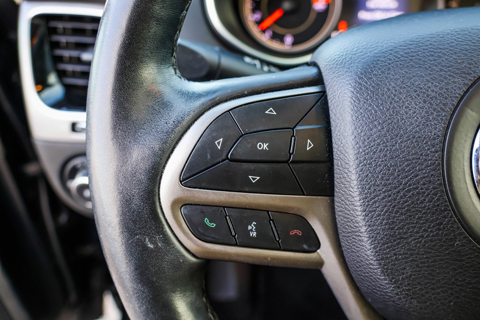 2019 JEEP CHEROKEE - Image 14