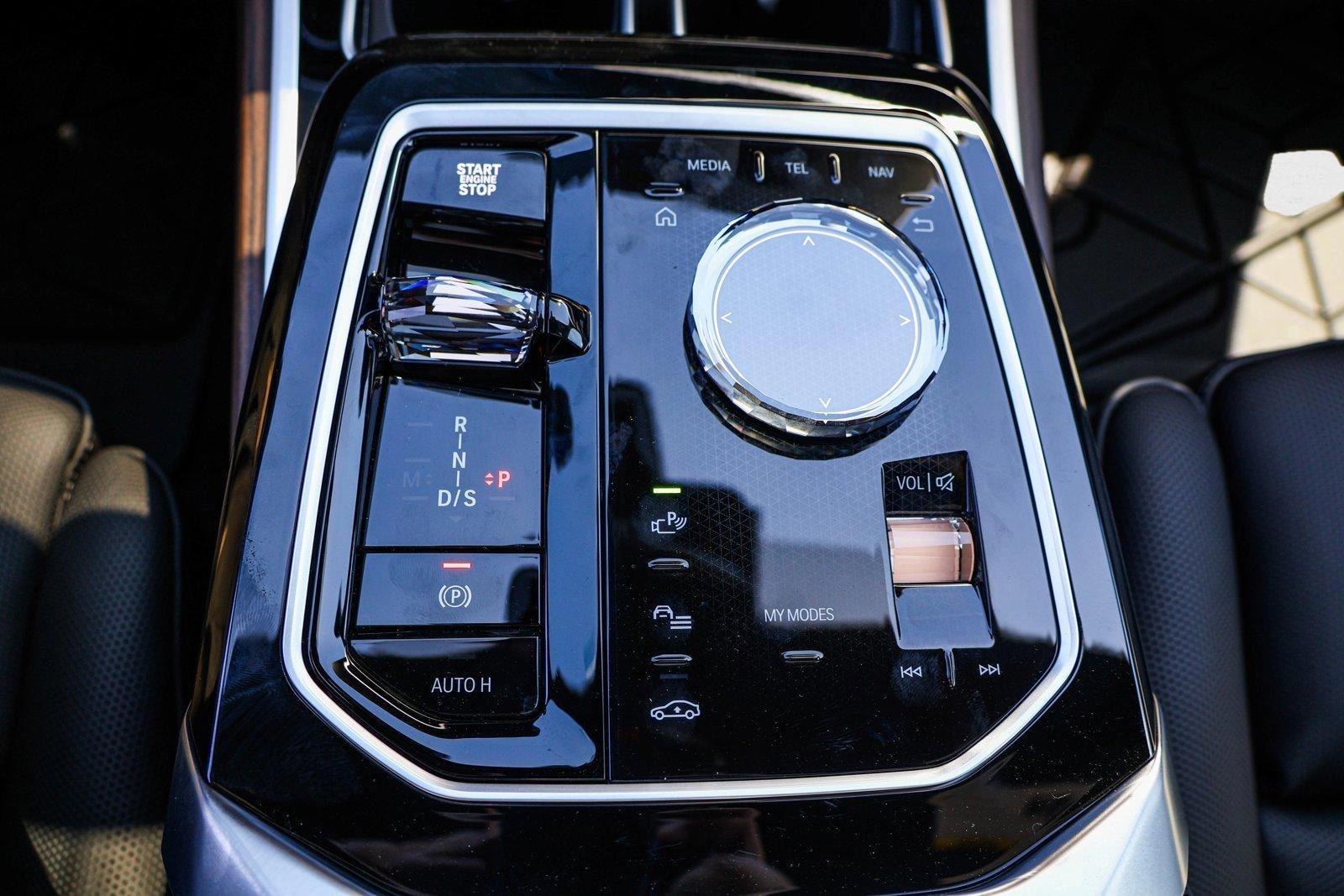 2025 BMW 7 Series 760i - Photo 19