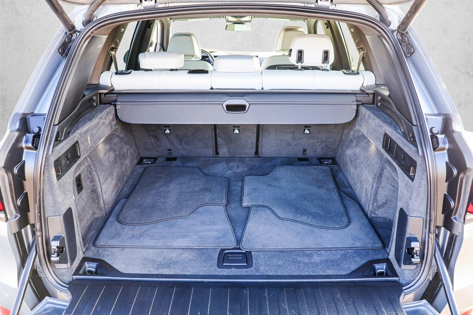 2025 BMW X5 - Image 25