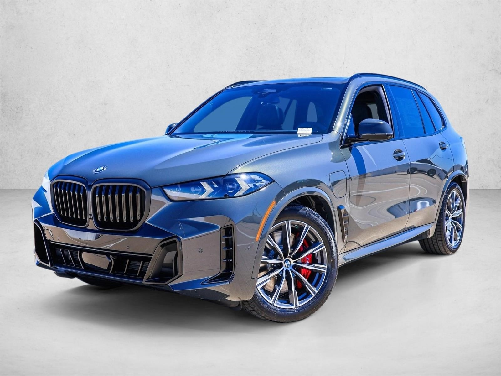 2026 BMW X5 xDrive50e's photo
