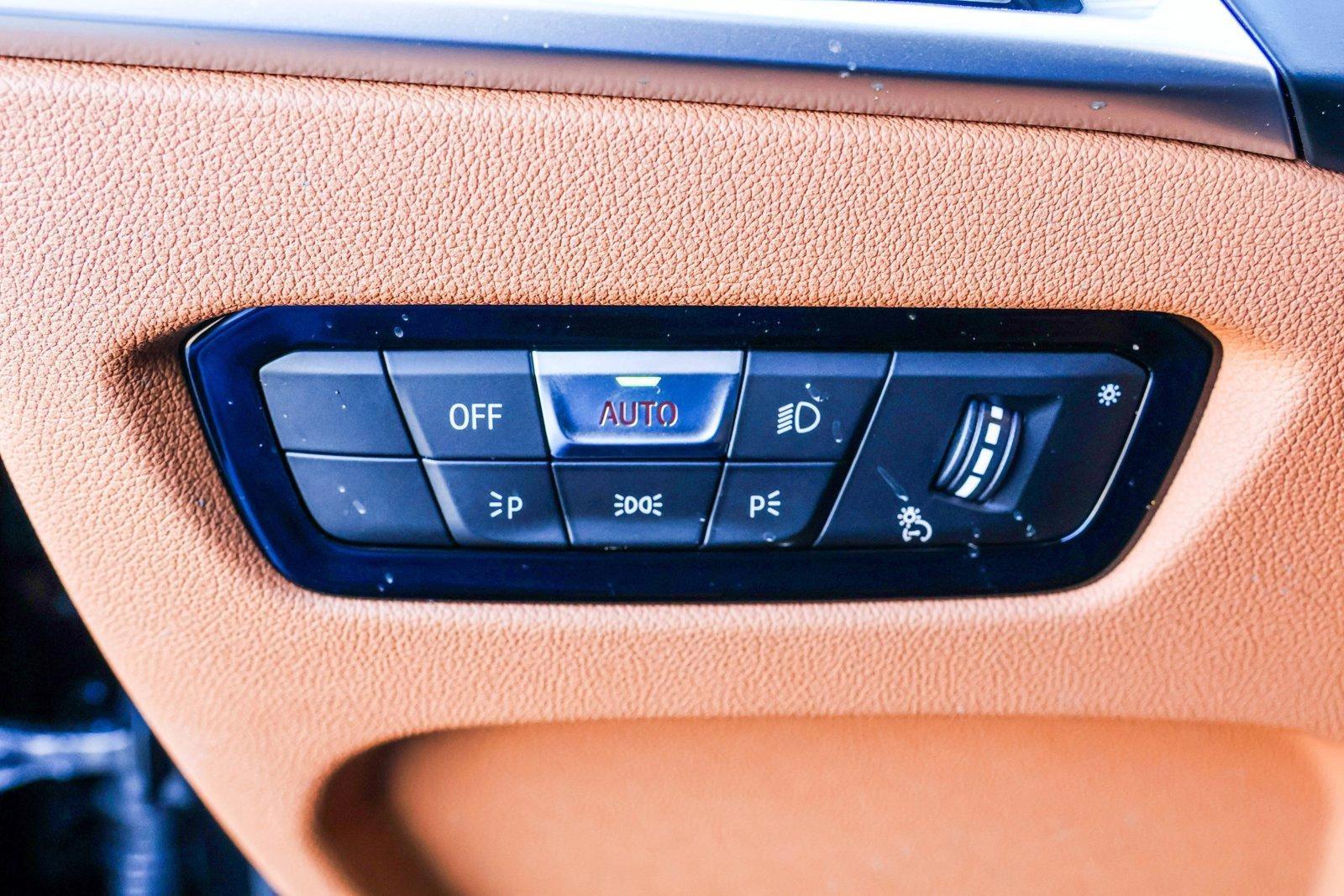 2025 BMW 330I - Image 13