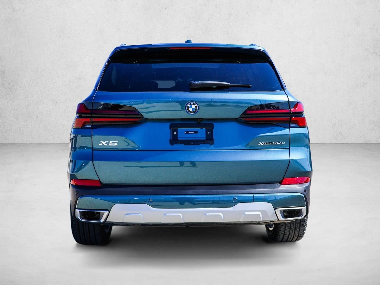 2025 BMW X5 - Image 6