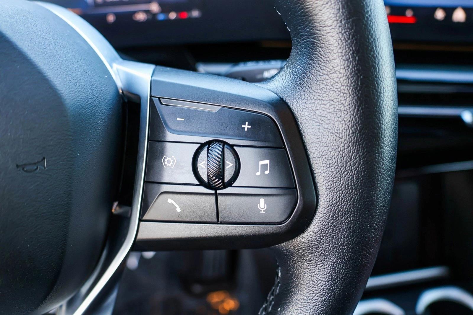 2025 BMW X1 - Image 16