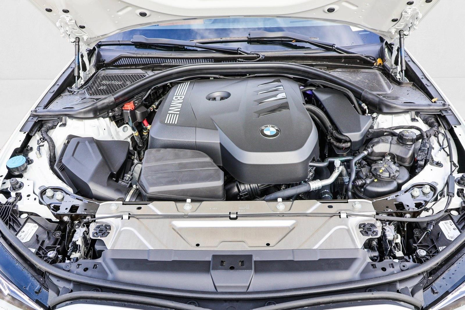 2025 BMW 330I - Image 27