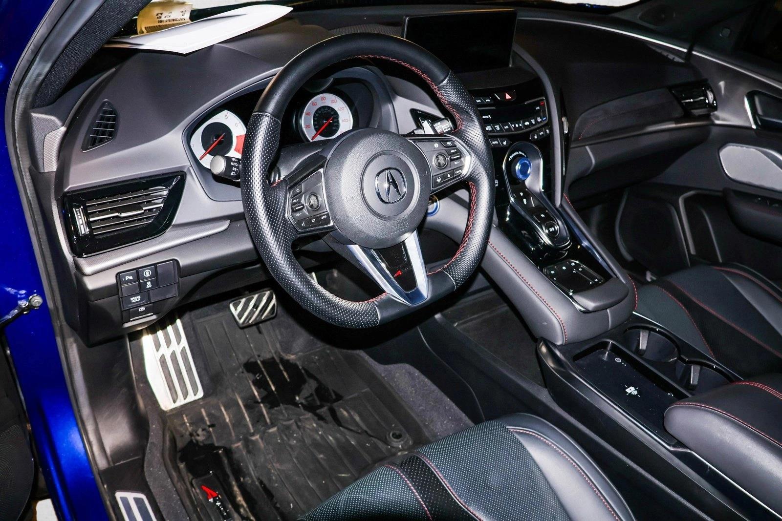 2025 ACURA RDX - Image 10