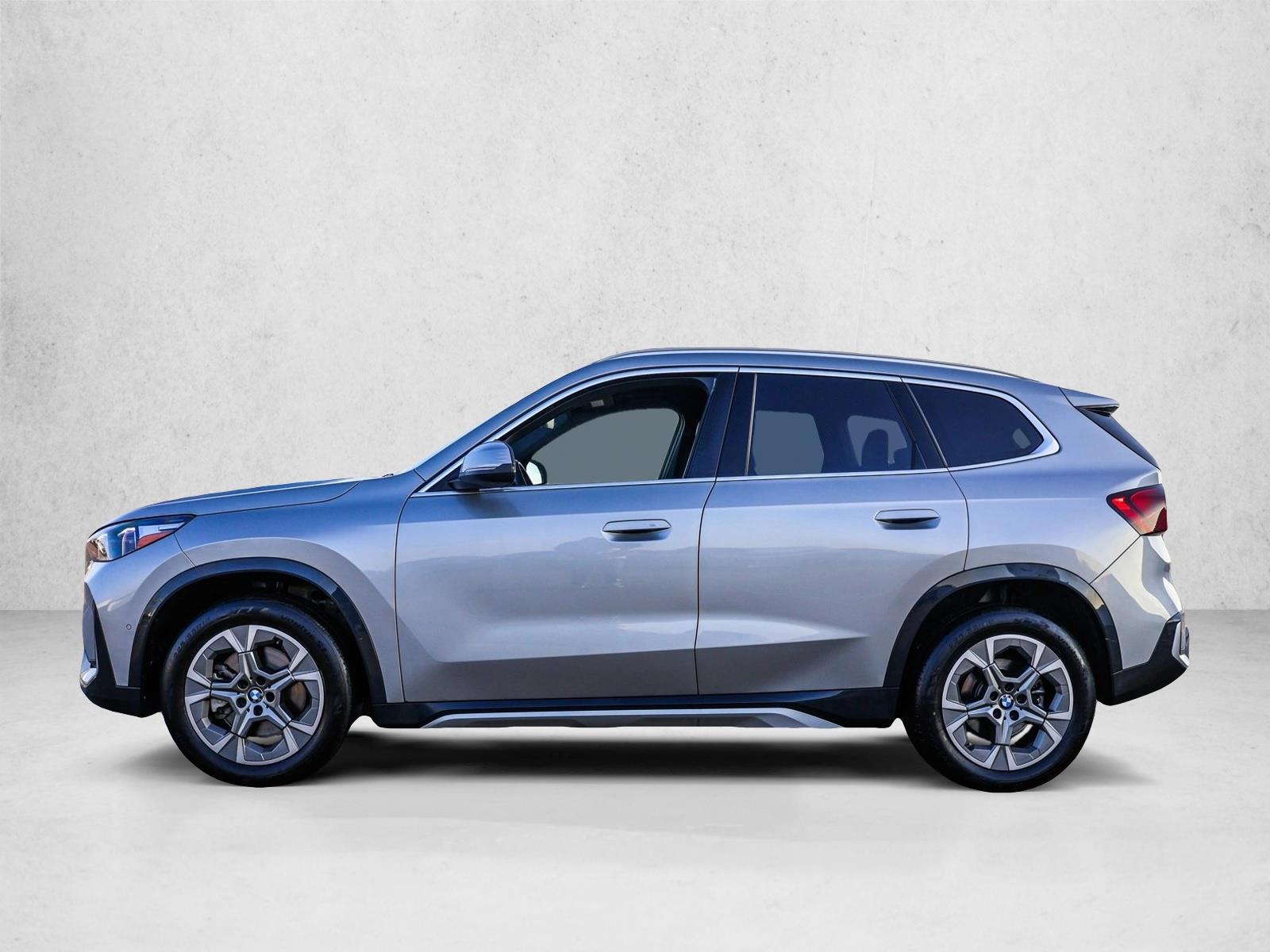 2025 BMW X1 - Image 8