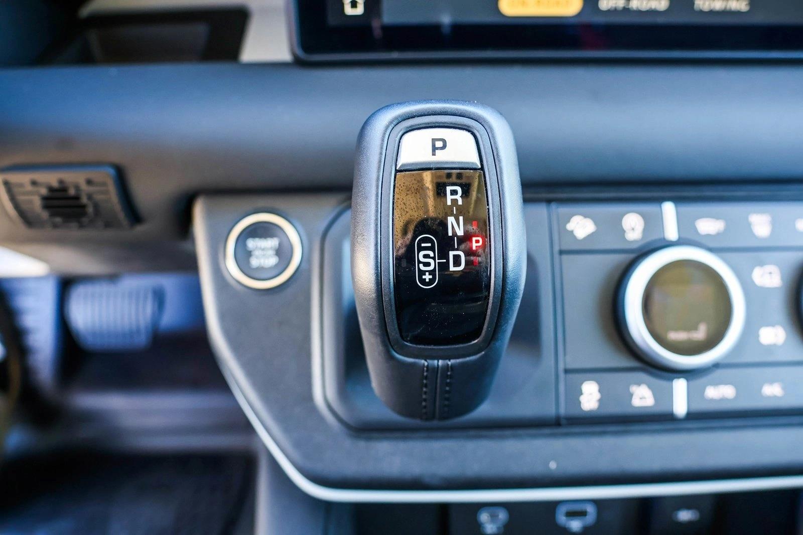 2024 LAND ROVER DEFENDER - Image 21