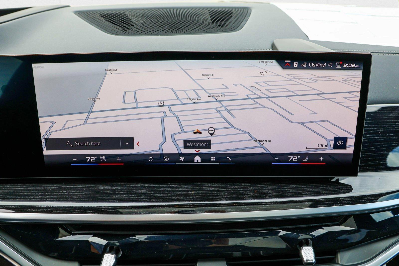 2025 BMW X7 - Image 17