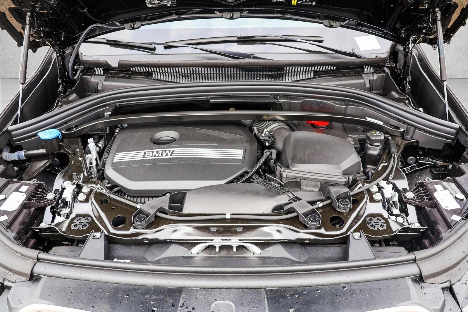 2025 BMW X1 - Image 26