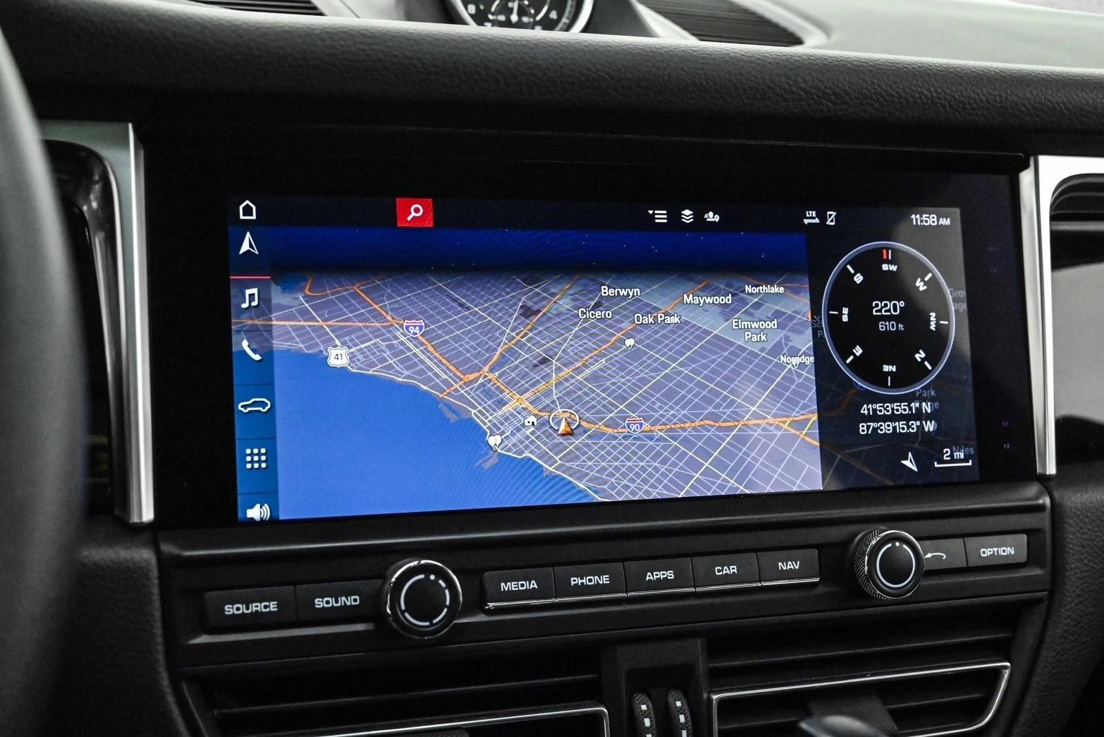 2021 PORSCHE MACAN - Image 13