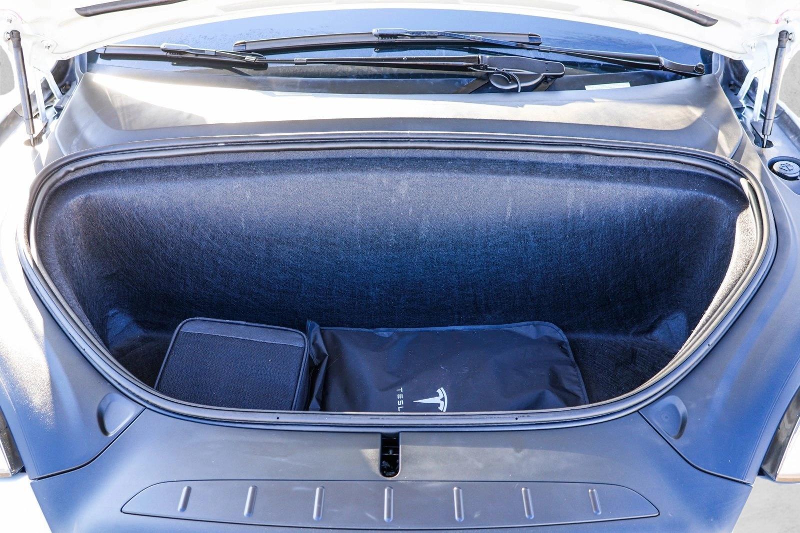 2018 TESLA MODEL X - Image 29