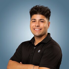 Staff member Jovan Rueda from ID_1f28be
