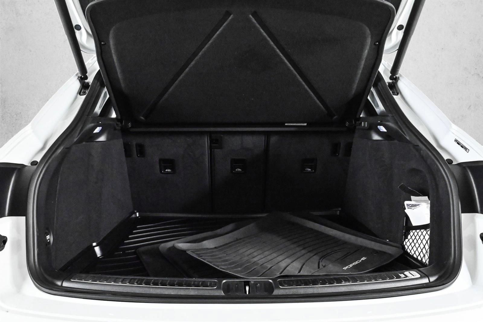 2021 PORSCHE MACAN - Image 6