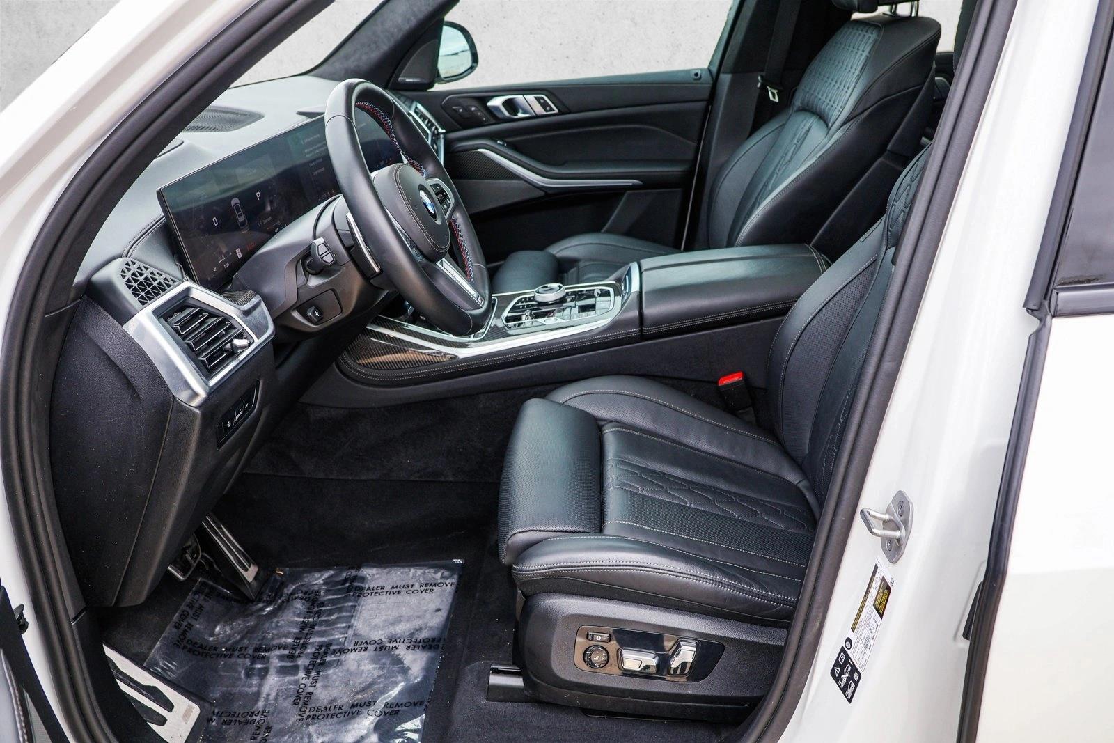2025 BMW X7 - Image 12