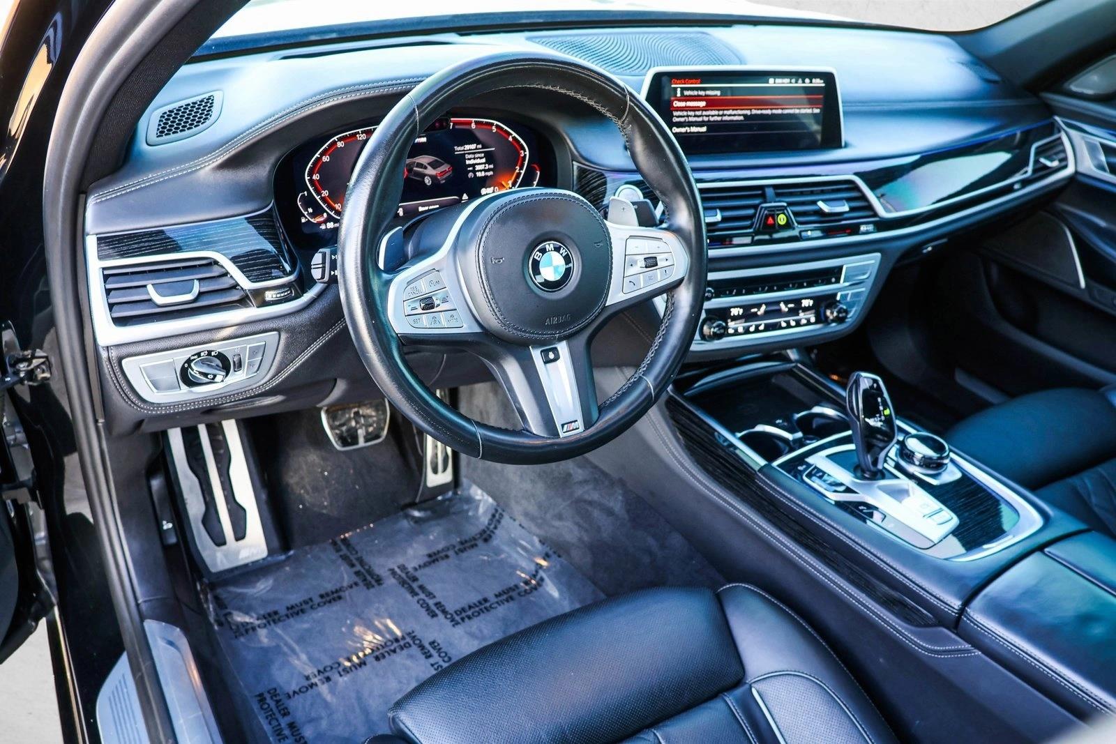 2022 BMW 750LI - Image 10