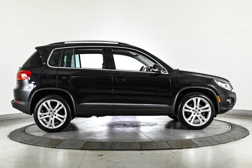 Used 2016 Volkswagen Tiguan 2.0T SEL Automatic with 4MOTION SUV