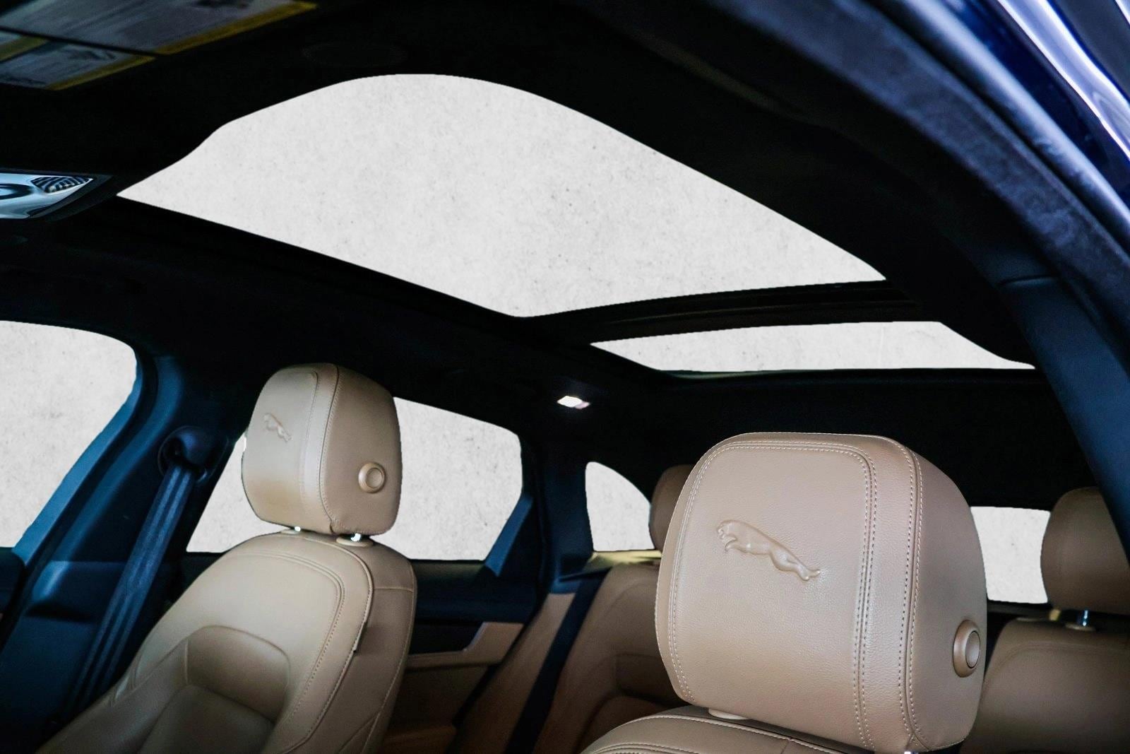 2023 JAGUAR F-PACE - Image 9