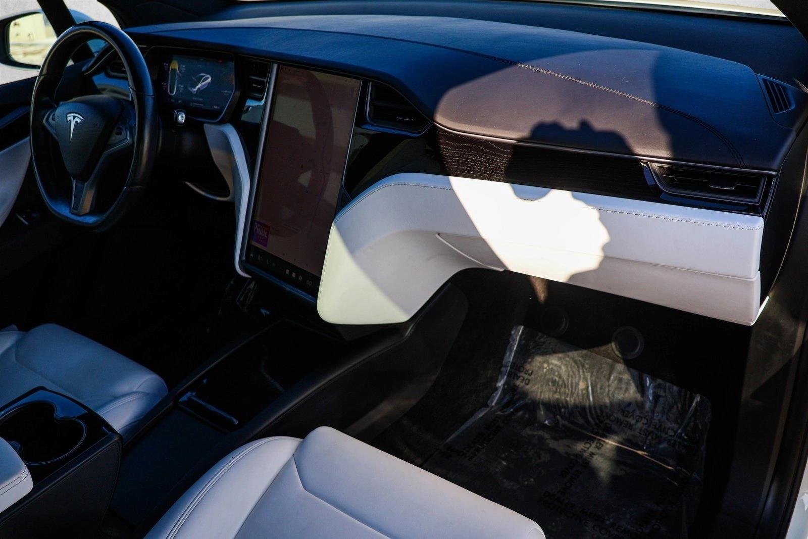 2018 TESLA MODEL X - Image 27