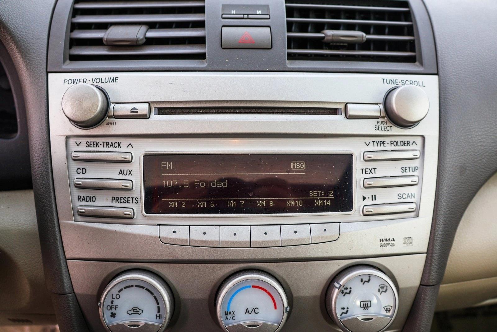 2010 TOYOTA CAMRY - Image 17