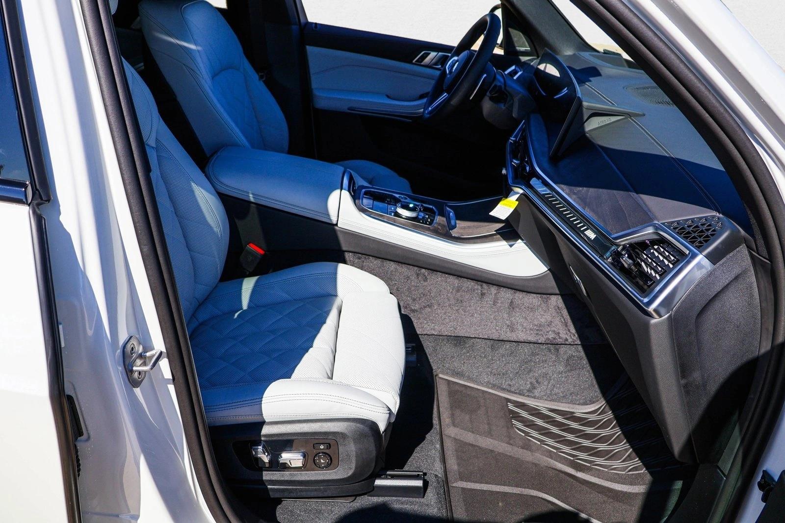 2026 BMW X5 M60i - Photo 26