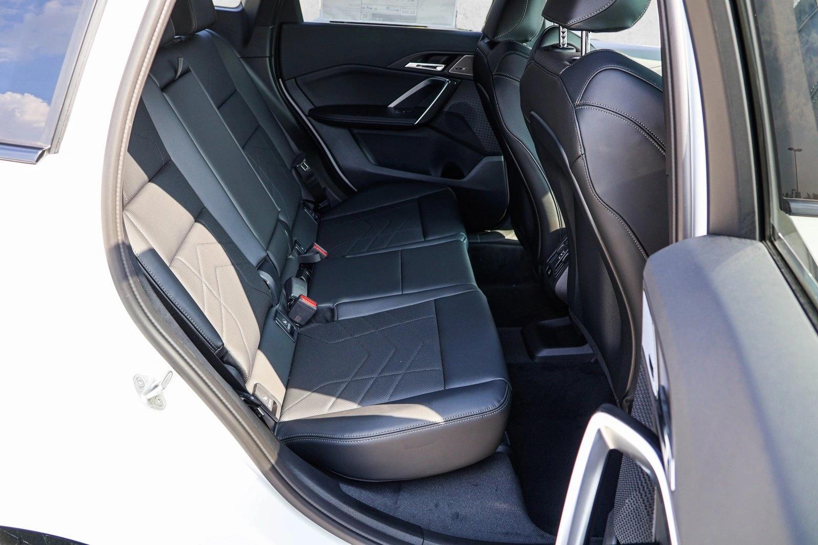 2026 BMW X1 M35i - Photo 23