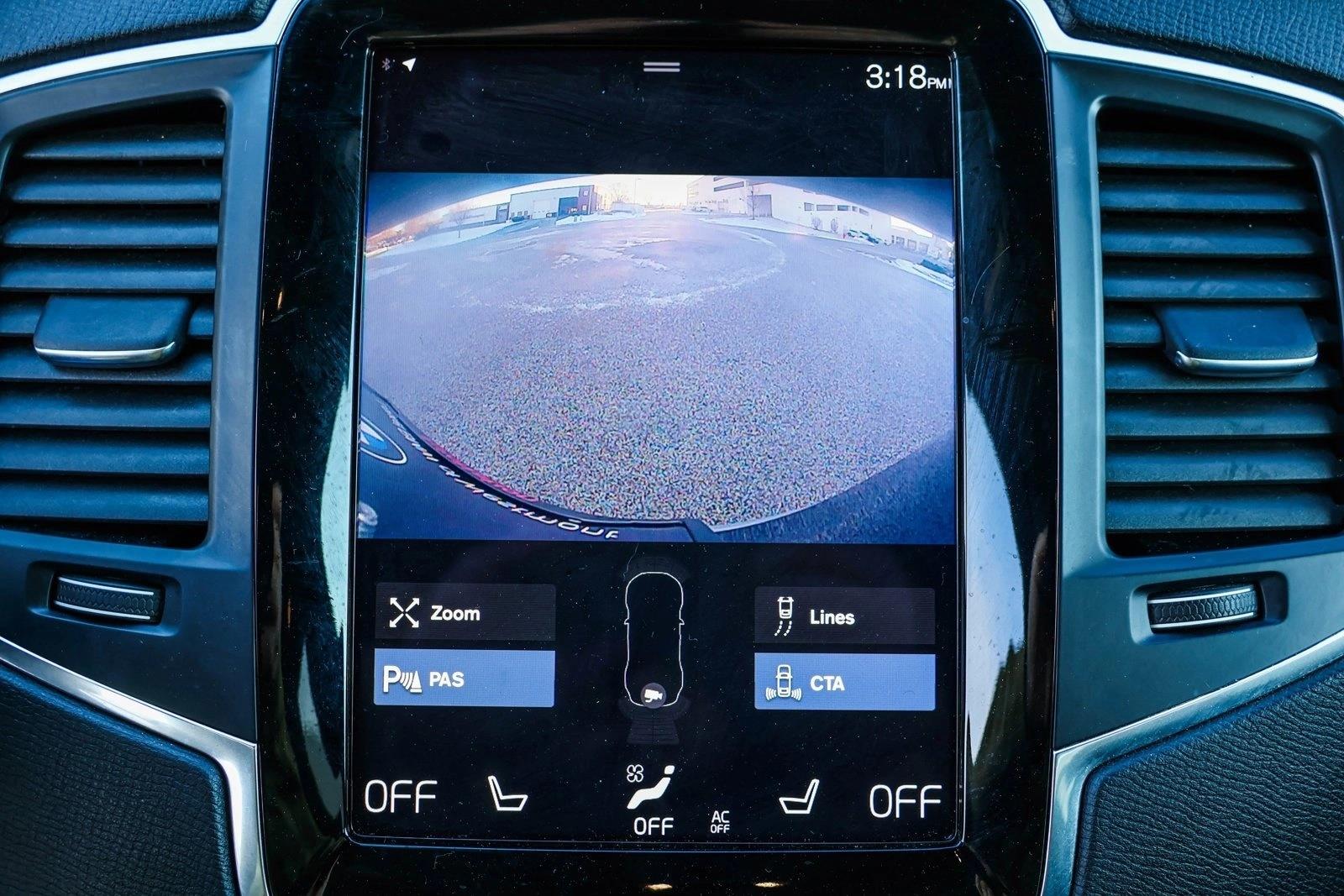 2022 VOLVO XC90 - Image 19