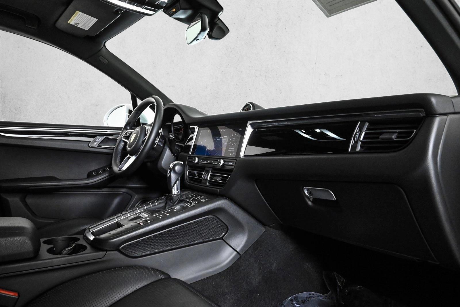 2021 PORSCHE MACAN - Image 23