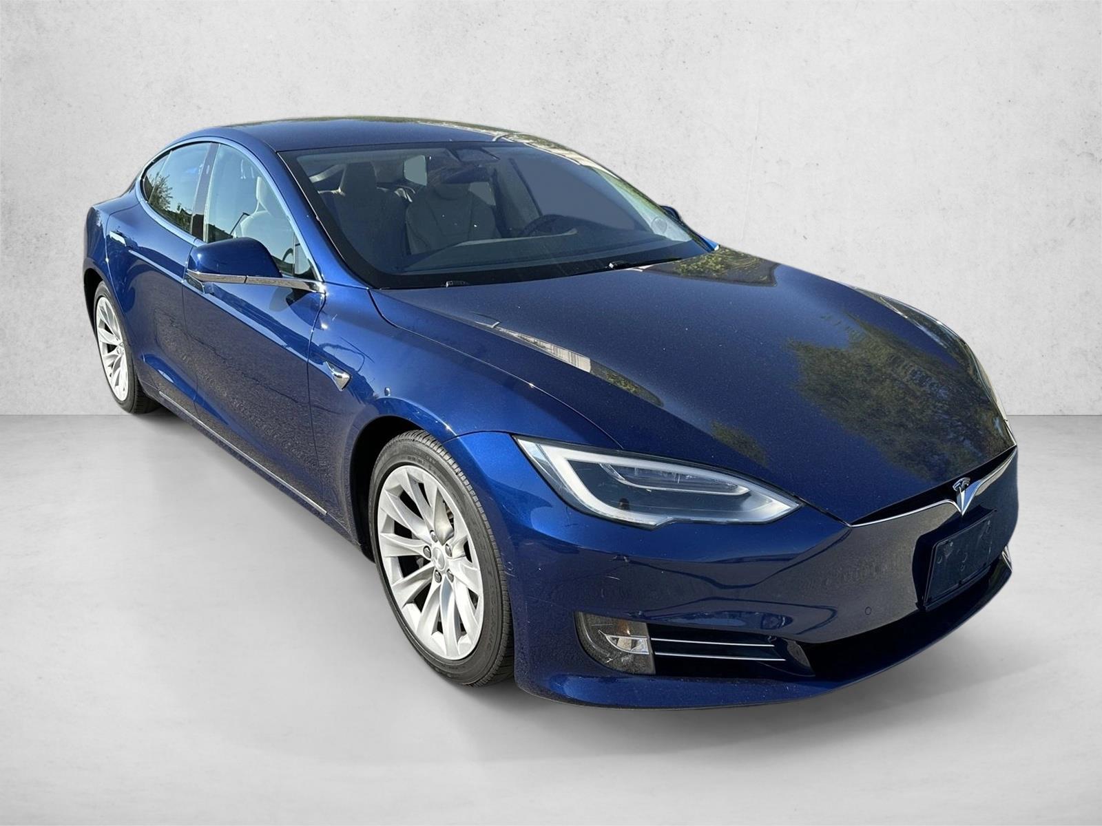 2017 Tesla Model S 75 photo 3
