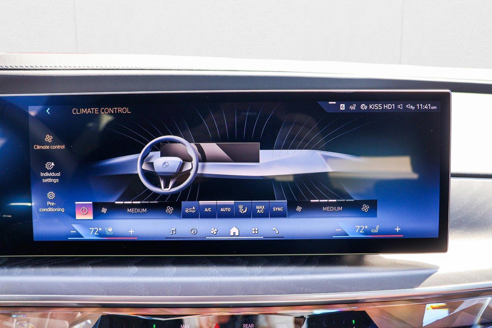 2025 BMW 7 Series 760i - Photo 18