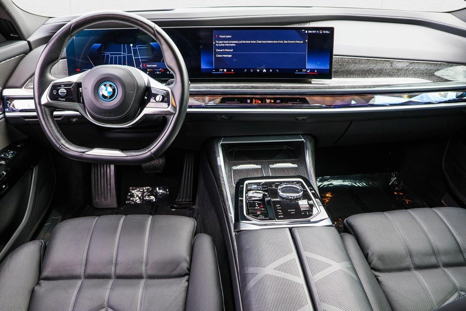 2024 BMW I7 - Image 24