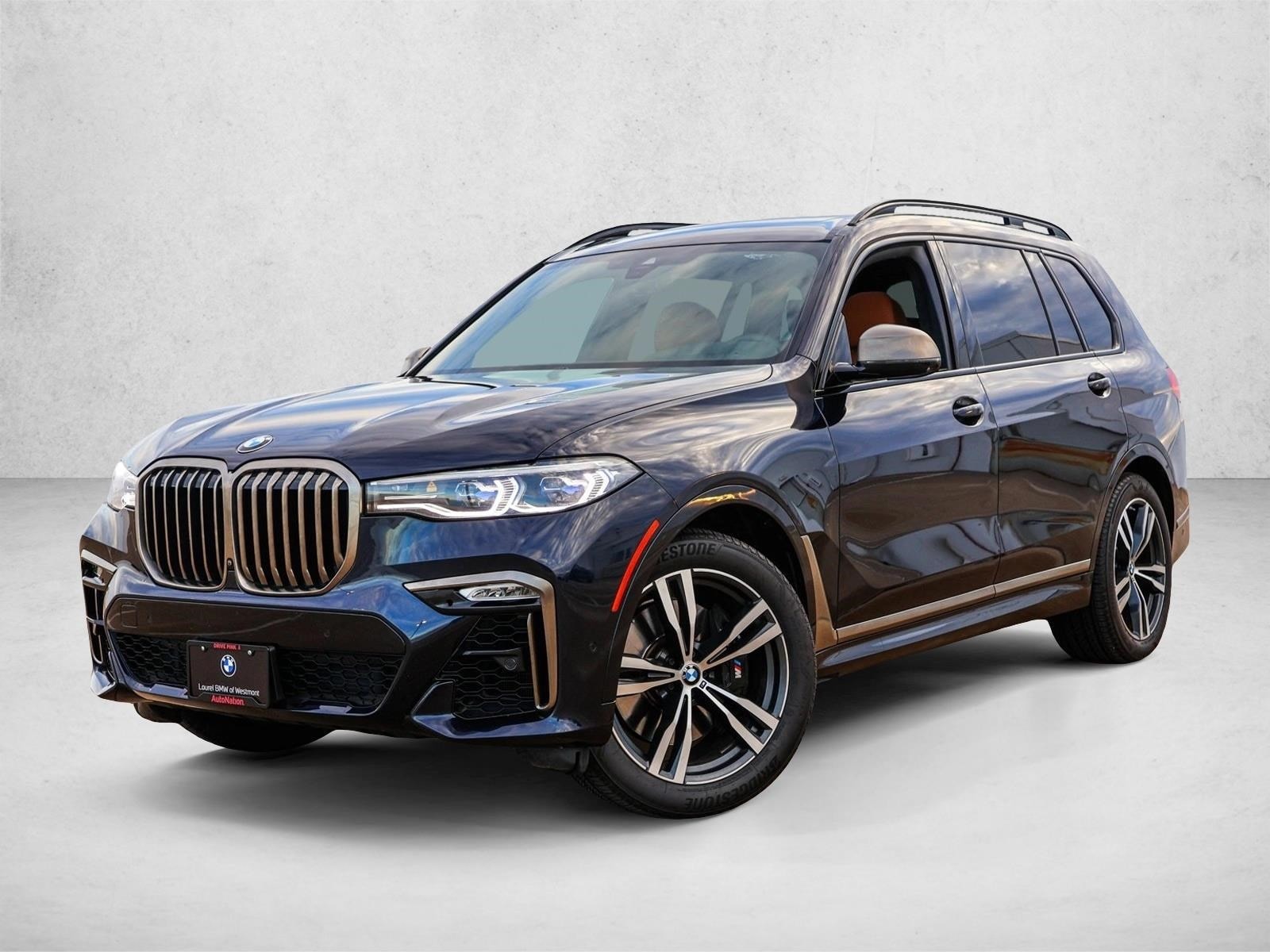 2022 BMW X7 M50i's photo