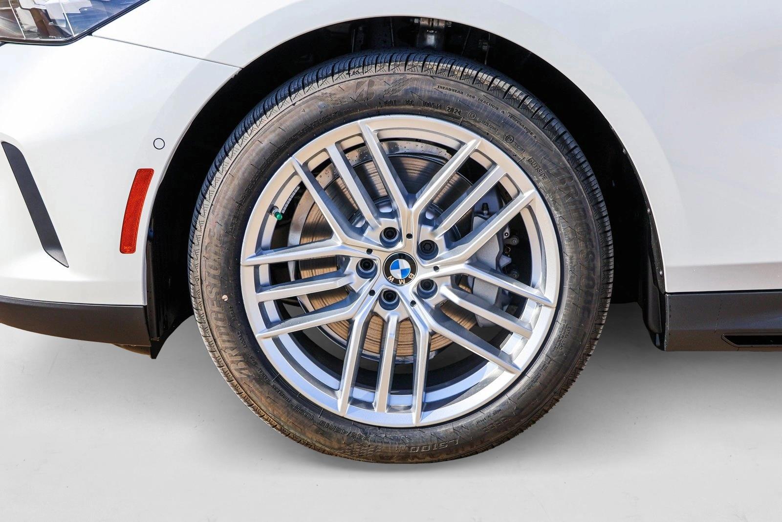 2025 BMW 530I - Image 9