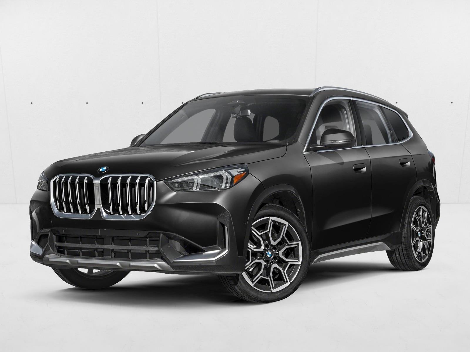2025 BMW X1 28i's photo