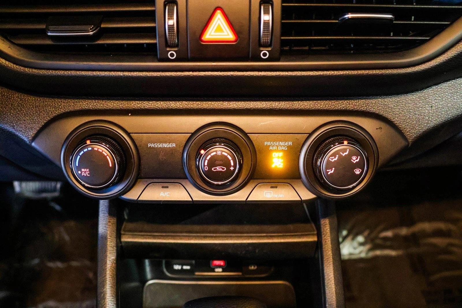 2024 KIA FORTE - Image 18