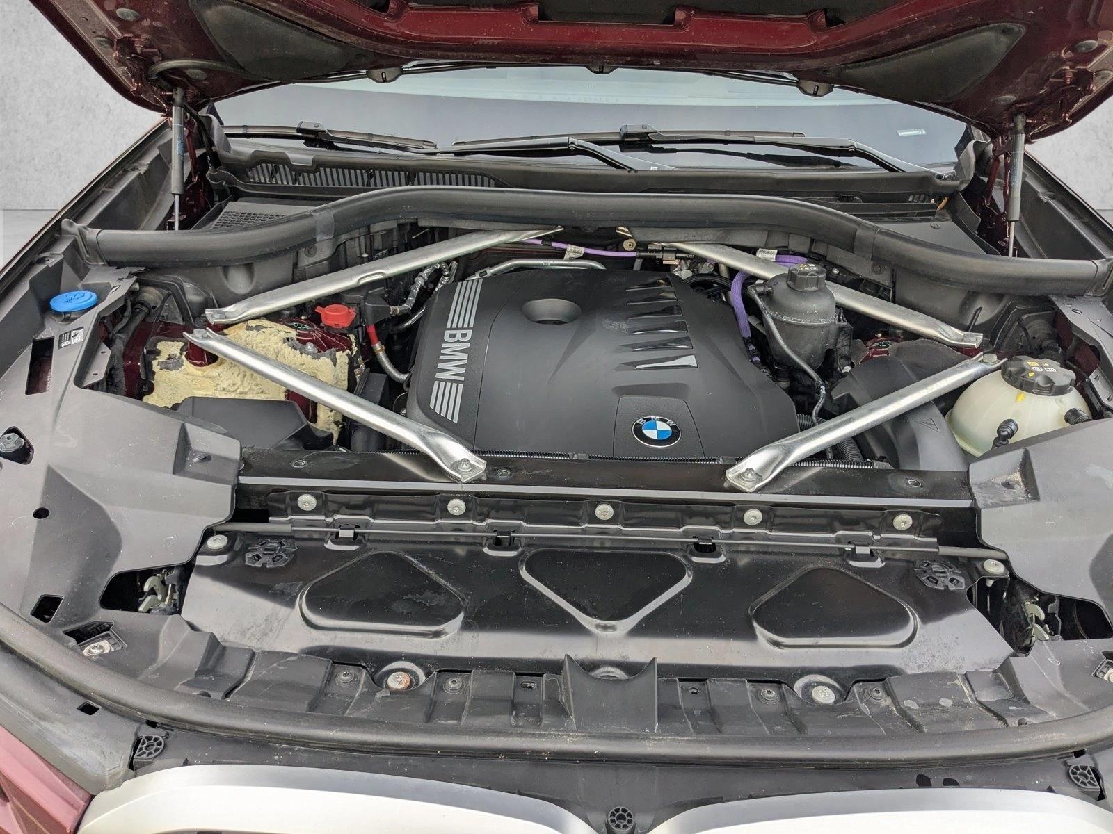 2024 BMW X7 - Image 16