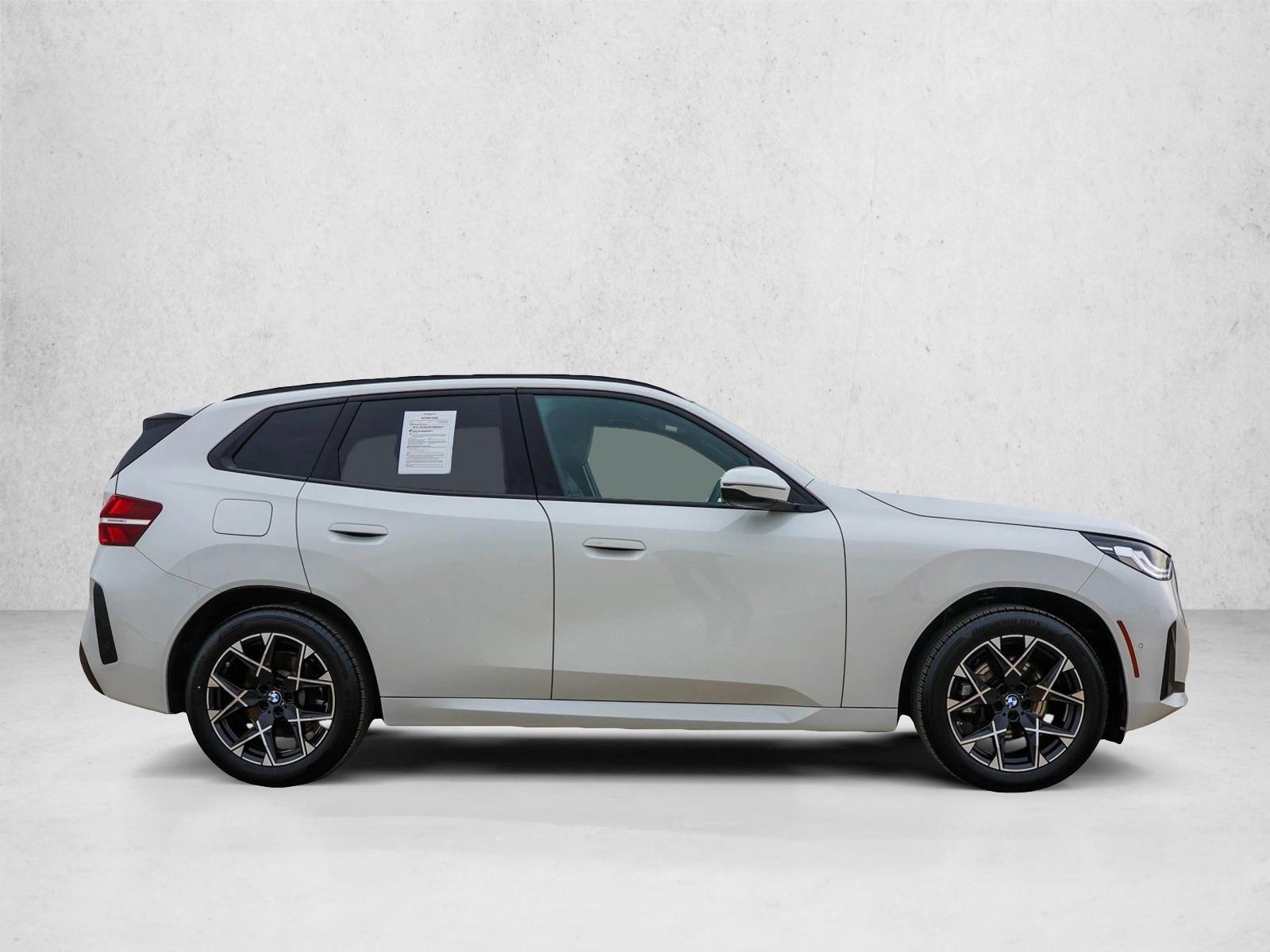 2025 BMW X3 - Image 4