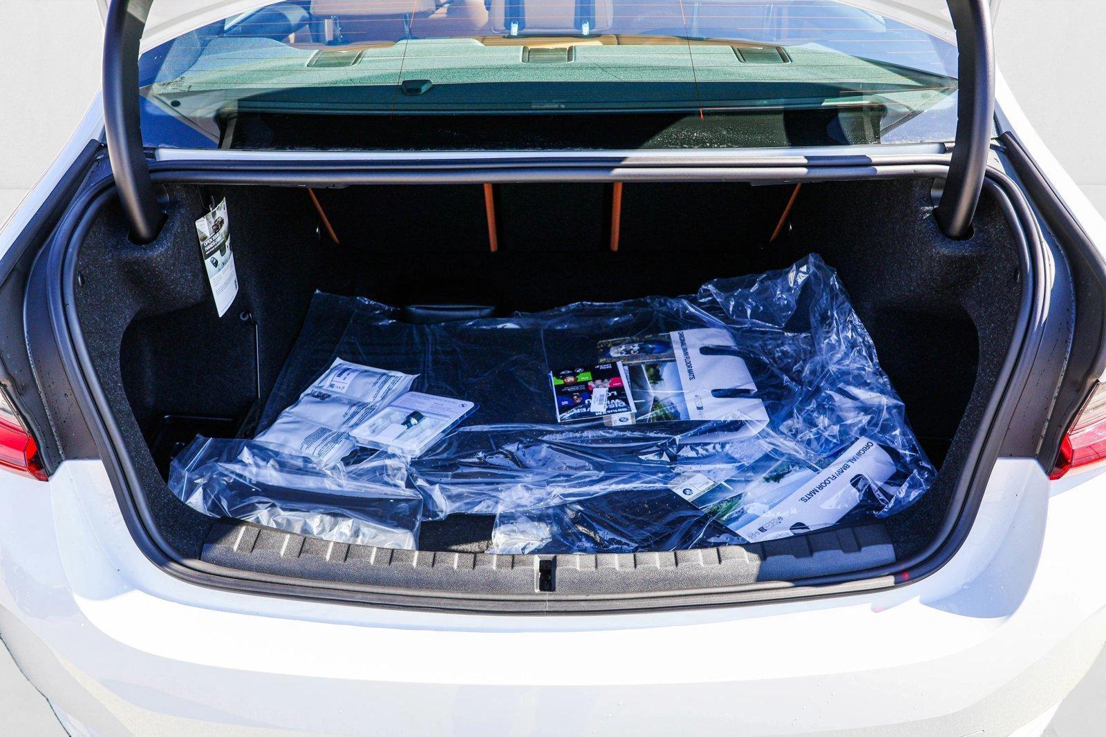 2025 BMW 330I - Image 23