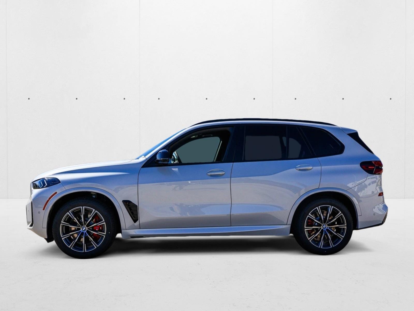 2026 BMW X5 M60i - Photo 8
