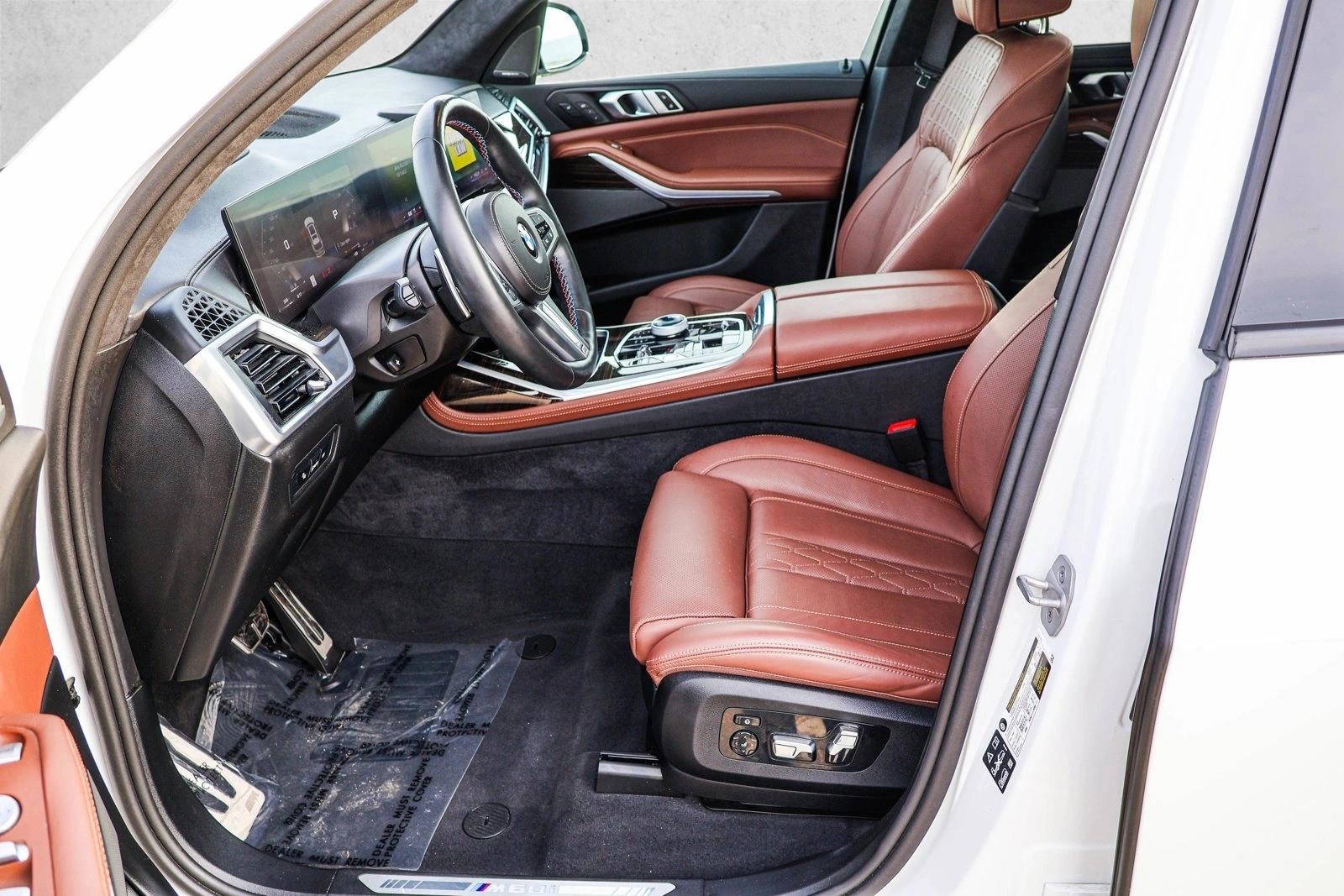 2025 BMW X7 - Image 12