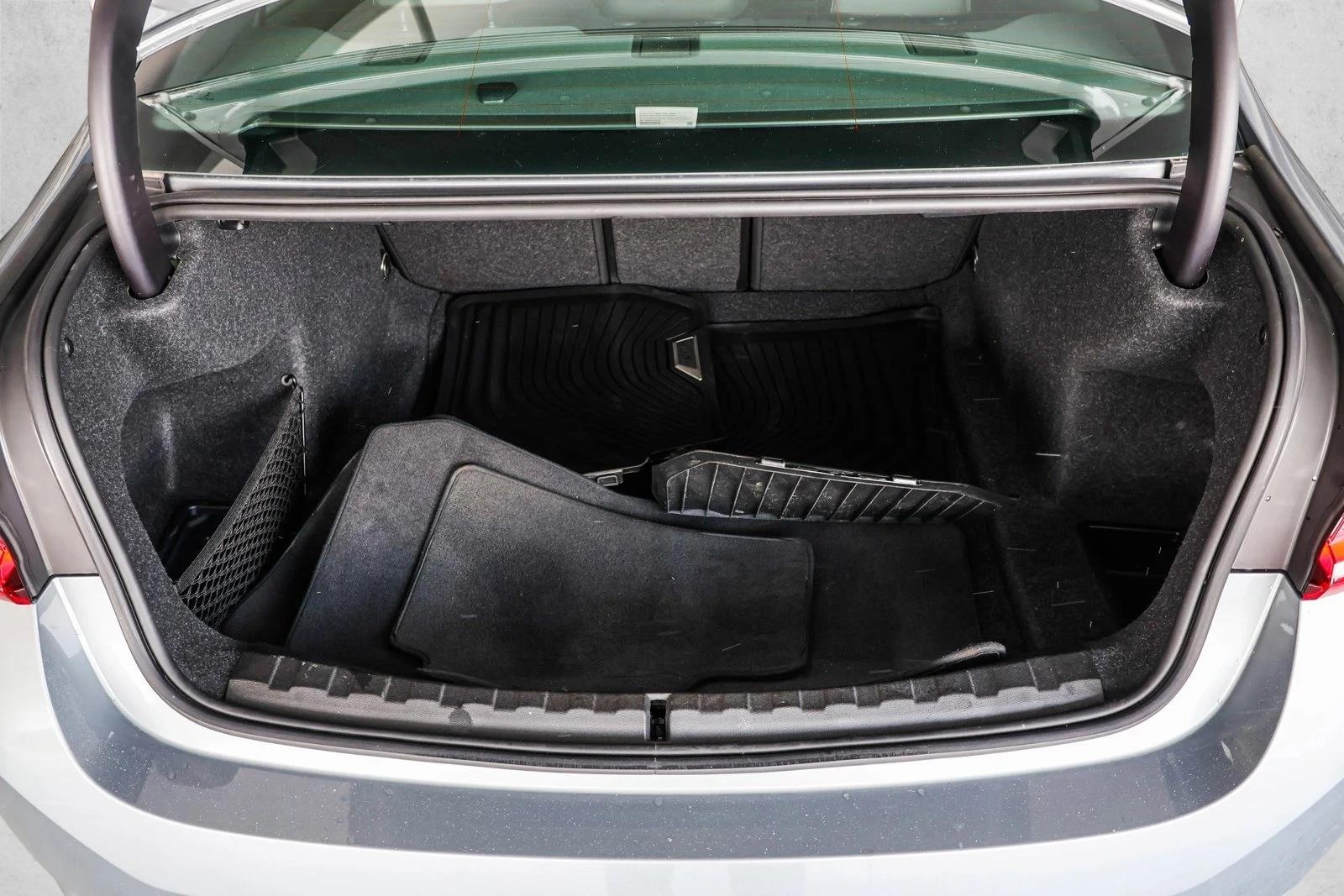 2023 BMW 330I - Image 25