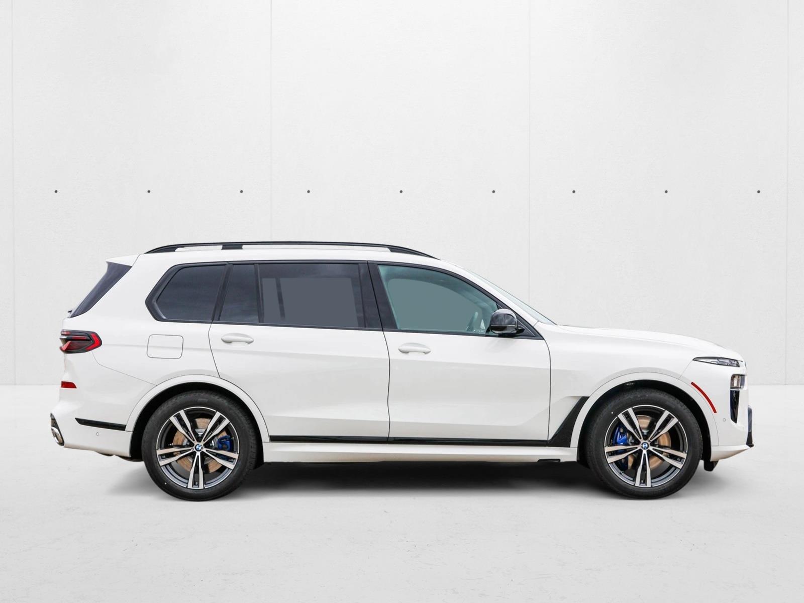 2025 Bmw X7 M60i photo 4