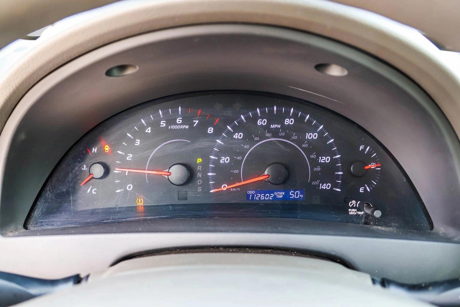 2010 TOYOTA CAMRY - Image 15