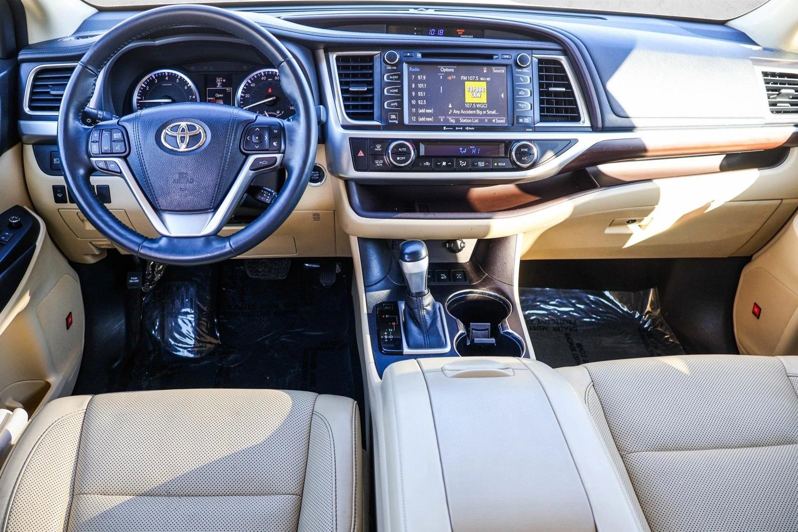 2016 TOYOTA HIGHLANDER - Image 23