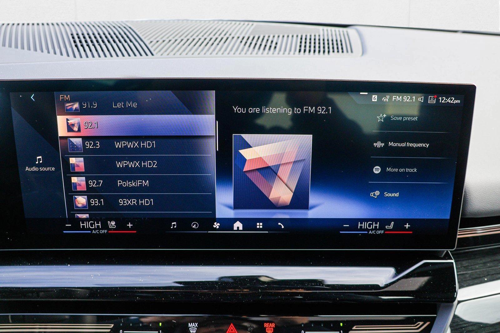 2025 BMW 530I - Image 15